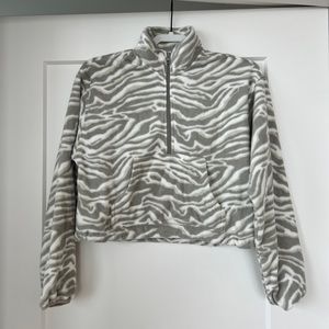 Aritzia TNA Polar 1/2 Zip Sweater